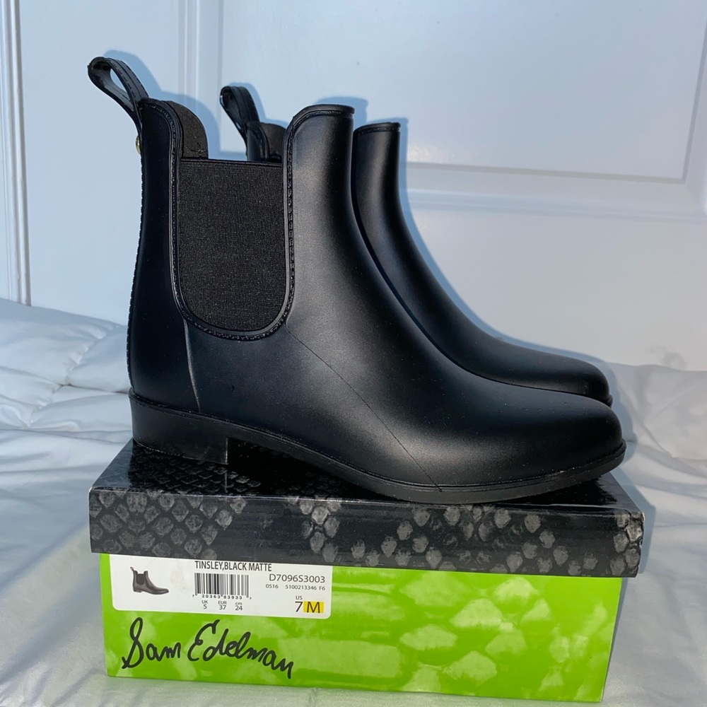 Matte Rain Boots!